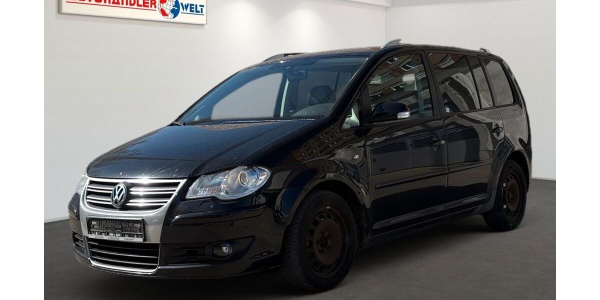 VW Touran 300.207 km 1.499 &euro; Berlin 12681