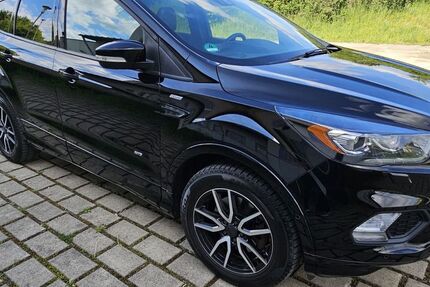 Ford Kuga 133.500 km 14.390 &euro; Ansbach 91522