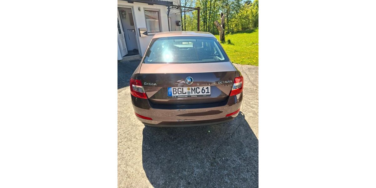 Skoda Octavia 140.000 km 10.200 &euro; Ainring 83404