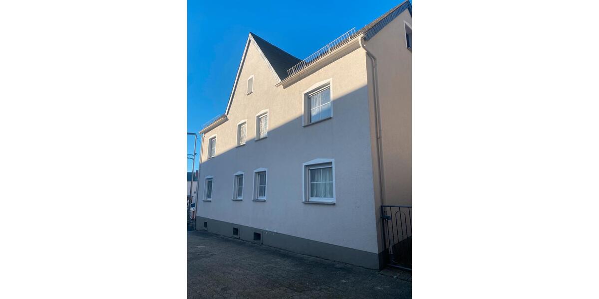 Einfamilienhaus Dornburg - 9 Zimmer, 170 m&sup2;, 275.000&euro; | Angebot:27119931