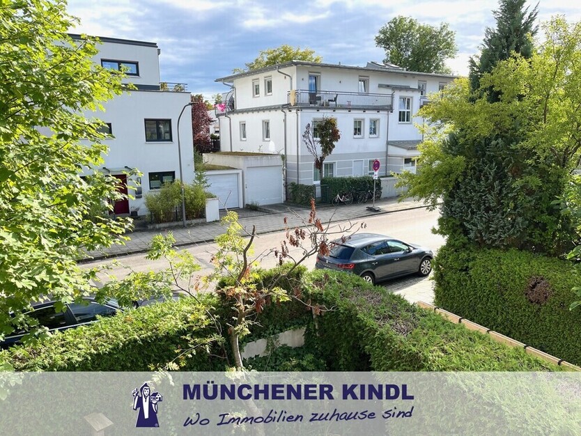 Doppelhaushälfte mit Potential in sehr guter Lage von Pasing mit Renovierungsbedarf sucht Familie