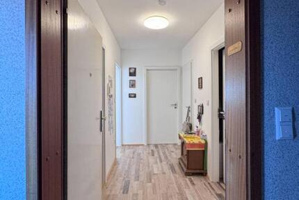 2 Zimmer Eigentumswohnung mit Balkon und Tiefgaragenplatz