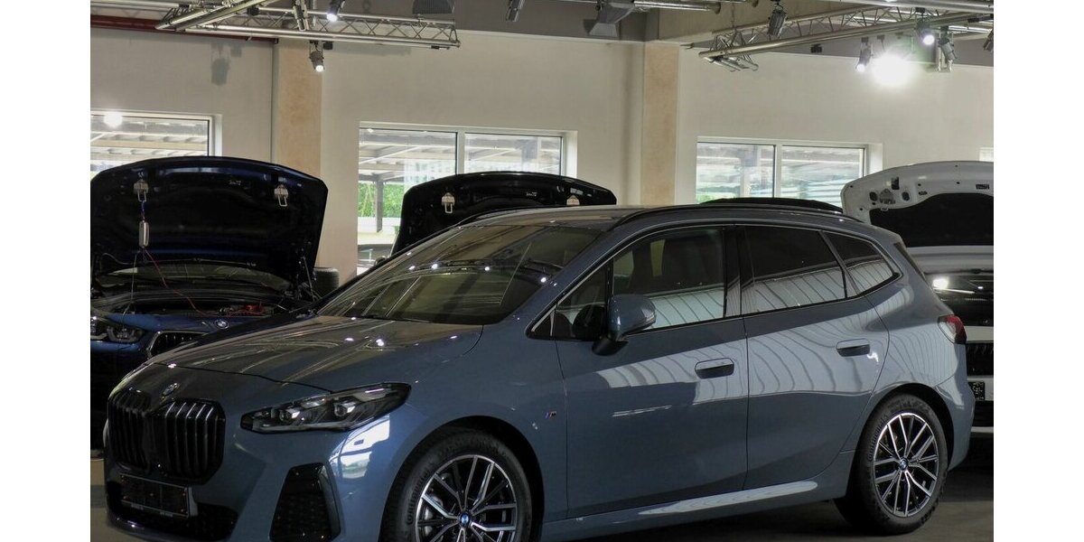 BMW 218 Active Tourer i MSport Echtleder NP:55.810 23.400 km 28.990 &euro; Landshut 84030