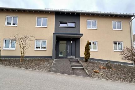 Wohnung Kastellaun - 3 Zimmer, 80 m&sup2;, 800&euro; | Angebot:24945427