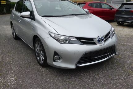 Toyota Auris 29.884 km 11.900 &euro; Groitzsch 04539