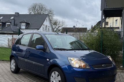 Ford Fiesta 89.500 km 2.750 &euro; Osnabrück 49080