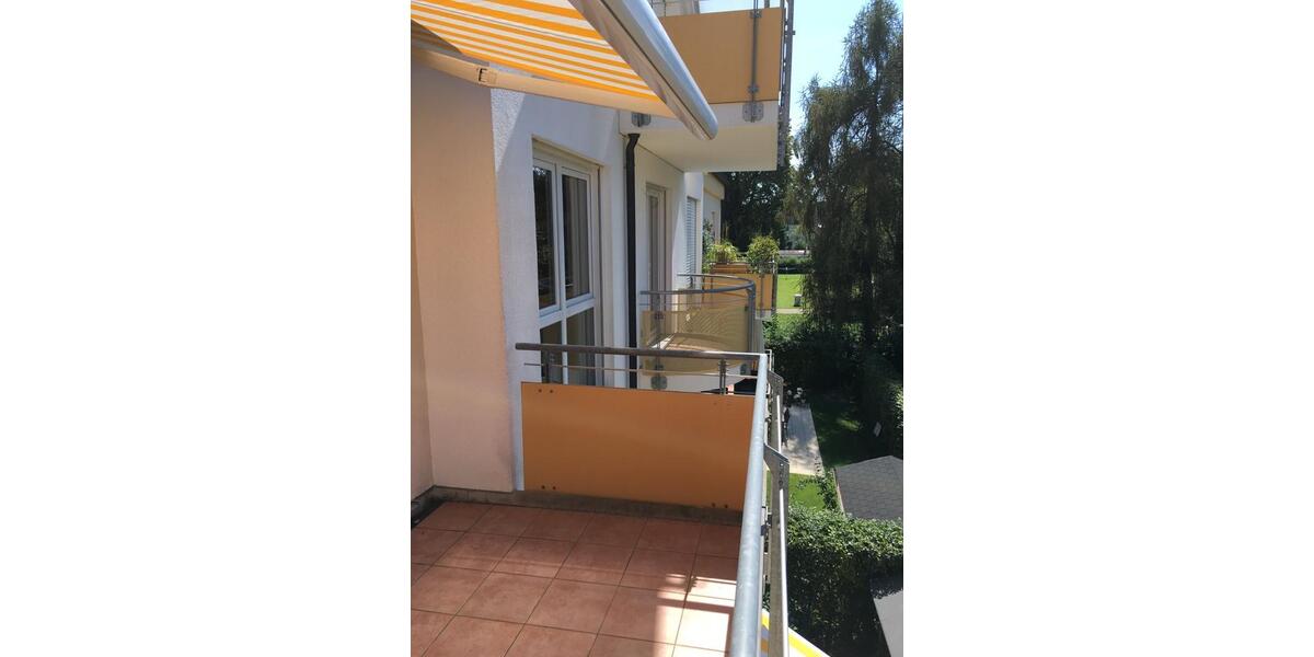 Sonnige 3-Zi-Whg. mit EBK, 2 Balkonen, Wintergarten, von privat 3 zimmer