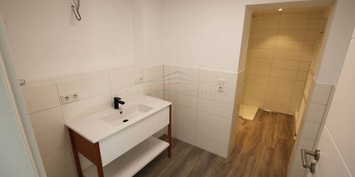 Etagenwohnung Hennef (Sieg) Hennef - 2 Zimmer, 75 m&sup2;, 229.900&euro; | Angebot:25769697