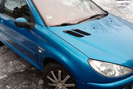 Peugeot 206 273.000 km 599 &euro; Berlin - Schöneberg 10781