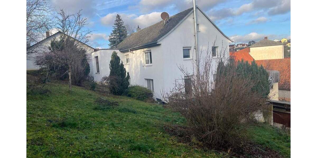 2-Familien-Haus, freistehend, hell, mit Ausblick über Rimpar 8 zimmer