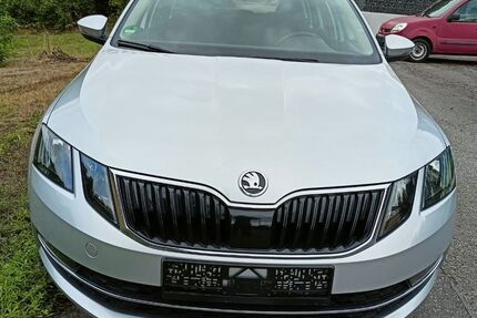 Skoda Octavia 253.000 km 7.666 &euro; Möckmühl 74219
