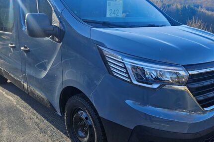 Renault Trafic 32.000 km 24.495 &euro; Olsberg 59939
