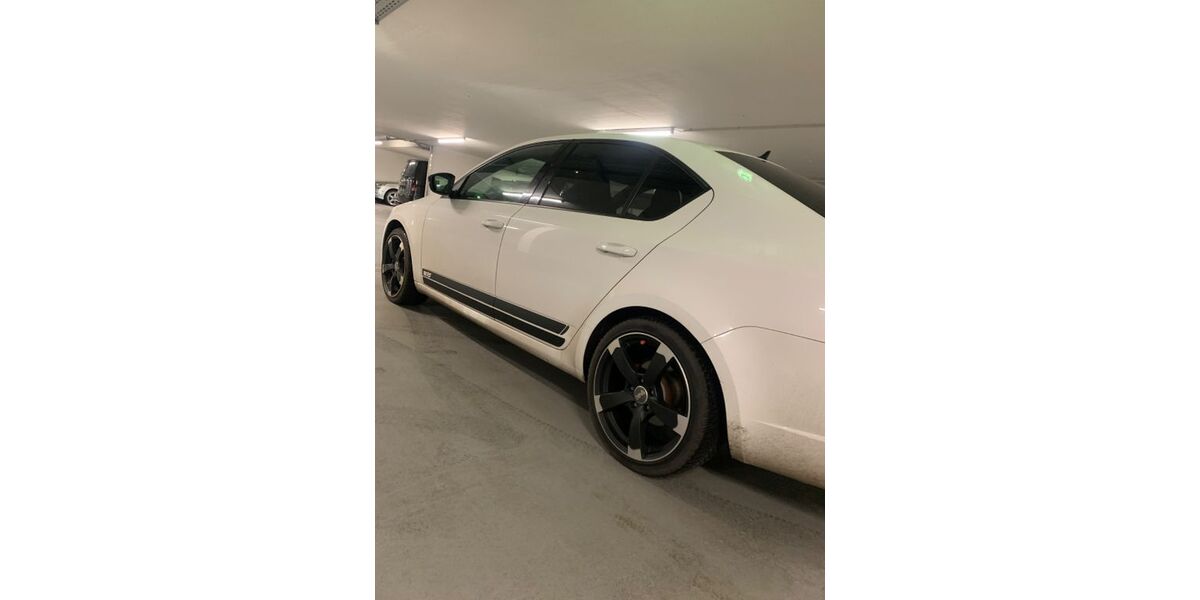 Skoda Octavia 120.000 km 18.500 &euro; Schönefeld 12529