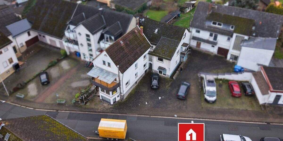 Zwei renovierten Einfamilienhäuser und einer Einliegerwohnung auf großem Grundstück vor Weilburg! 1 zimmer