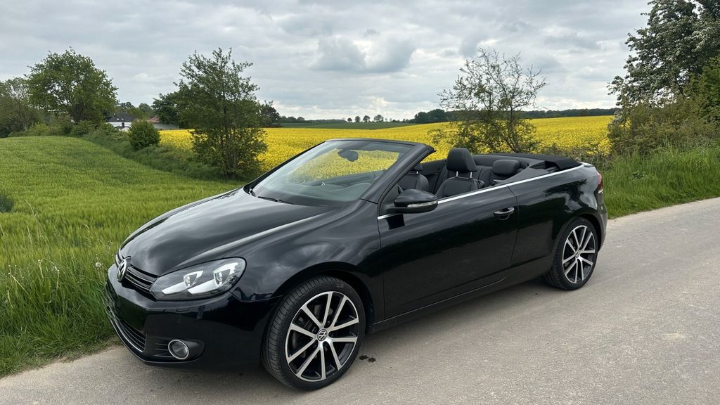 VW Golf 103.300 km 11.500 &euro; Wees 24999