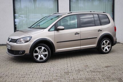 VW Touran 109.998 km 11.389 € Leipzig 04249