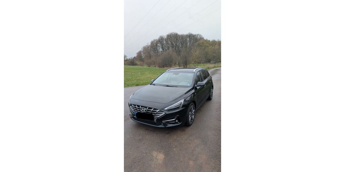 Hyundai i30 76.000 km 16.900 &euro; Losheim am See 66679