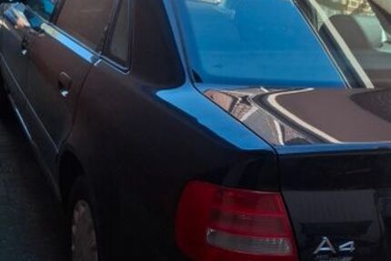 Audi A4 290.000 km 600 &euro; Saterland 26683