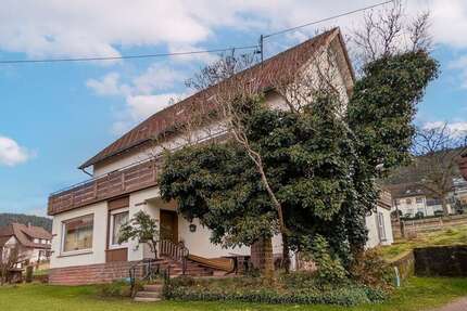 Haus zum Kaufen in Baiersbronn 249.000 € 445 m² 11 zimmer