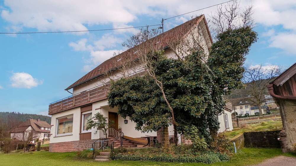 Haus zum Kaufen in Baiersbronn 249.000 € 445 m² 11 zimmer