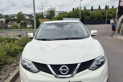 Nissan Qashqai 181.000 km 9.900 &euro; Wiehl 51674