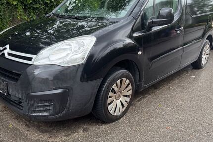 Citroen Berlingo 224.577 km 2.499 &euro; München 81929