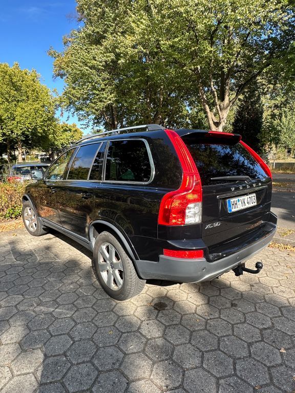 Volvo XC90 259.000 km 11.999 € Hamburg 21147