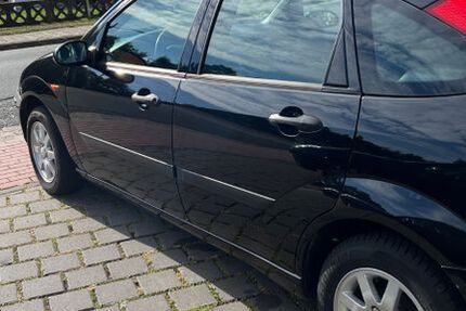 Ford Focus 89.000 km 2.350 &euro; Vollersode 27729