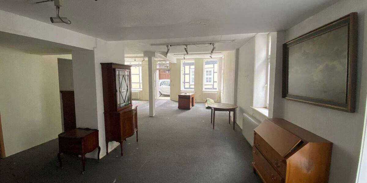 Etagenwohnung Salzwedel - 7 Zimmer, 181 m&sup2;, 89.000&euro; | Angebot:23813001