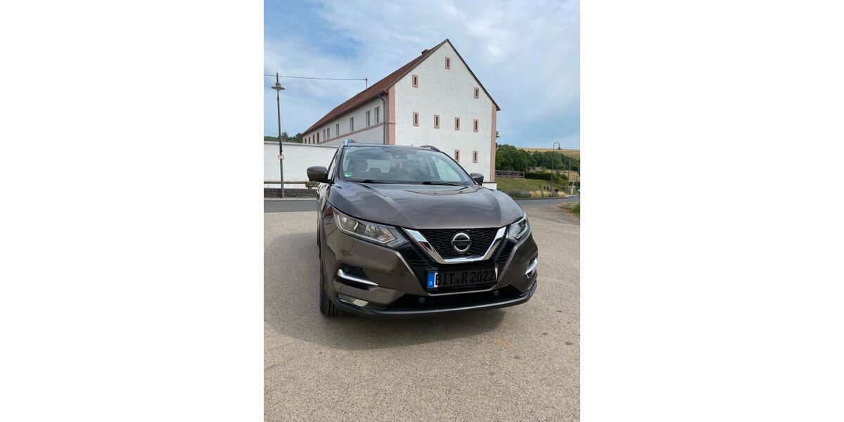 Nissan Qashqai 105.000 km 15.900 &euro; Minden 54310