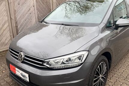 VW Touran 158.000 km 15.700 &euro; Neumünster 24536