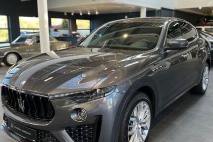 Maserati Levante 15.000 km 56.980 &euro; Köln 50829