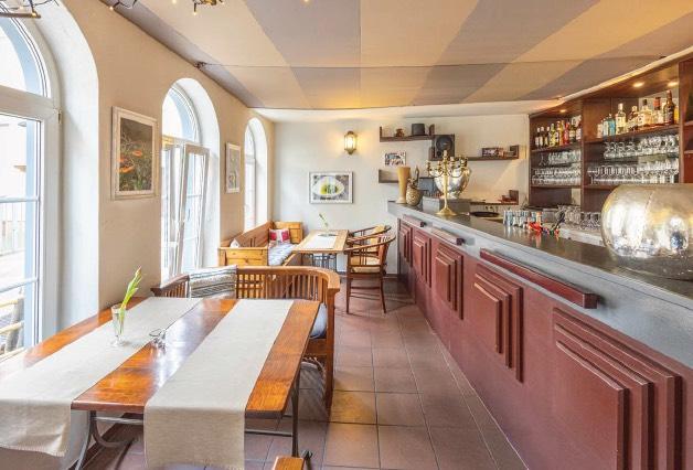 Bistro und 3-Zimmerwohnung im Herzen von Bad Hoenningen 3 zimmer