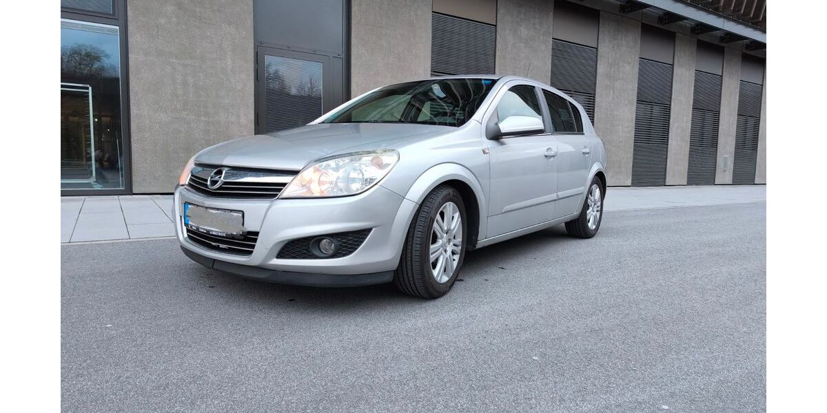 Opel Astra 194.000 km 2.500 &euro; Vilshofen an der Donau 94474