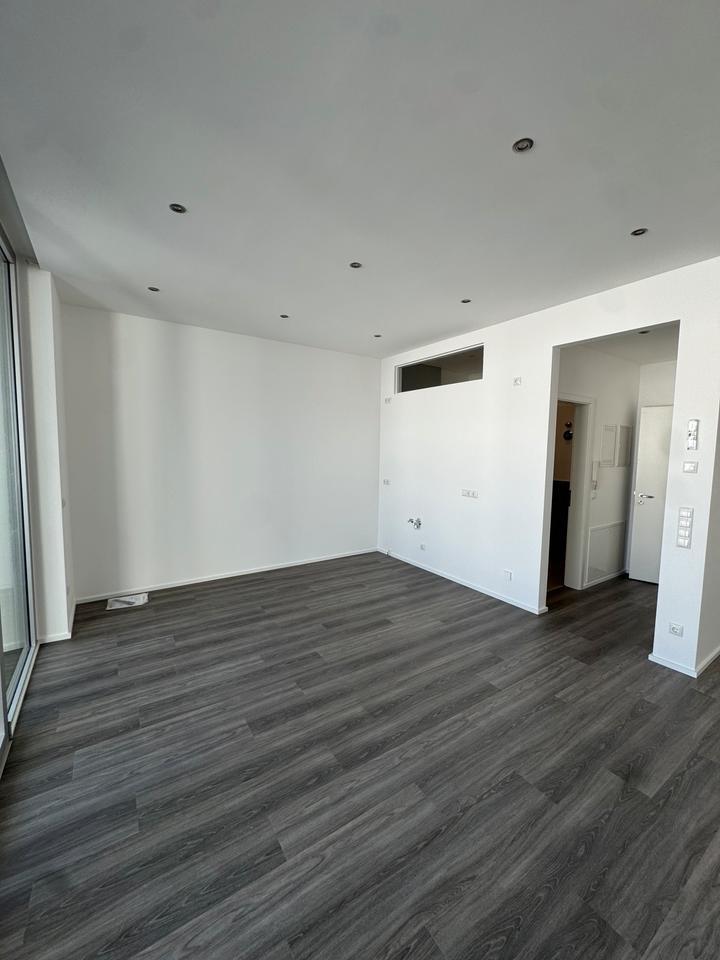 Erstbezug nach Sanierung 1 Zimmer Wohnung