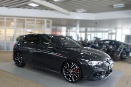 VW Golf 65.602 km 28.450 &euro; Stralsund 18435