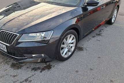 Skoda Superb 219.600 km 13.500 &euro; Neudenau 74861