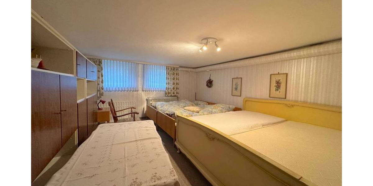 Bungalow Bad Nenndorf - 6 Zimmer, 235 m&sup2;, 400.000&euro; | Angebot:25245922