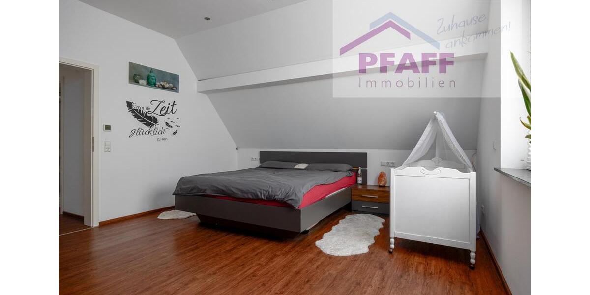 Dachgeschoßwohnung Engen - 4 Zimmer, 160 m&sup2;, 1.550&euro; | Angebot:26346887