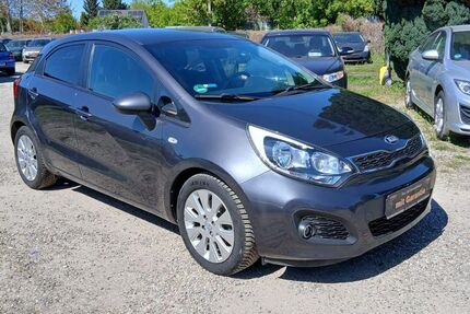 Kia Rio 85.000 km 7.990 € Berlin 13127