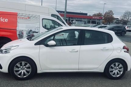Peugeot 208 114.000 km 6.200 € Weißenhorn 89264