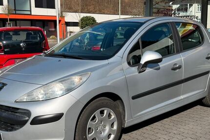 Peugeot 207 115.000 km 2.990 &euro; Eitorf 53783
