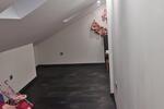 Dachgeschoßwohnung Bretten - 3 Zimmer, 80 m&sup2;, 900&euro; | Angebot:26022406