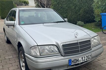Mercedes-Benz C 180 135.770 km 3.499 € Söhnstetten 89555