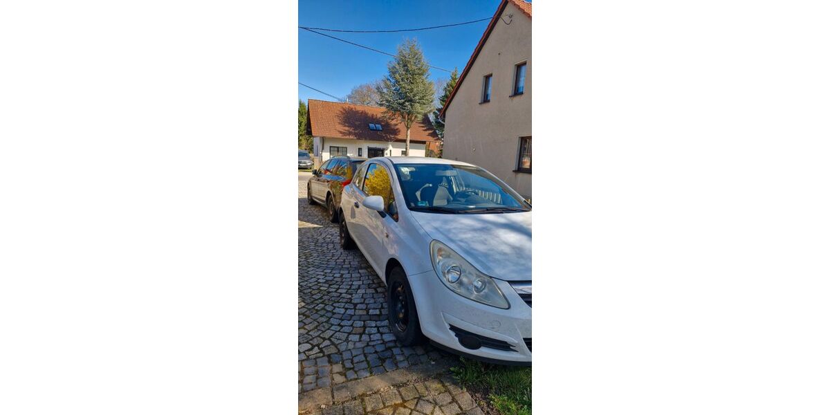Opel Corsa 119.091 km 2.000 &euro; Bienstädt 99100
