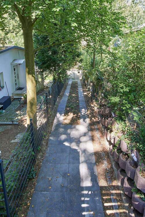 Provisionsfrei! Modernisiertes Raumwunder mit vielfältigen Nutzungs- und Gestaltungsmöglichkeiten 8 zimmer