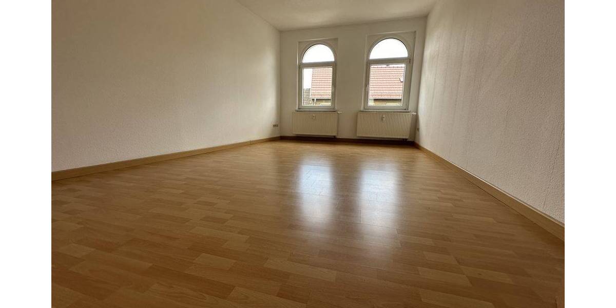 Etagenwohnung Lützen - 4 Zimmer, 120 m&sup2;, 980&euro; | Angebot:26797660