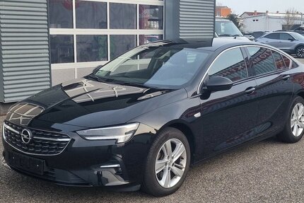 Opel Insignia 1.5 D Elegance Klimaautomatik NAVI 107.000 km 15.699 &euro; Landau 76829
