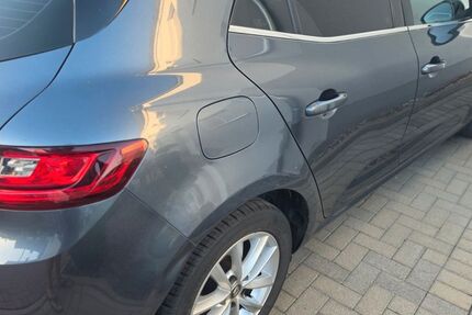 Renault Megane 132.500 km 9.700 &euro; Niddatal 61194