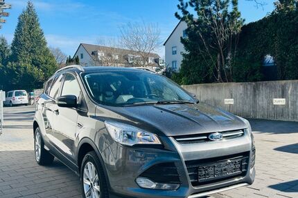 Ford Kuga 99.000 km 10.400 &euro; Bielefeld 33647